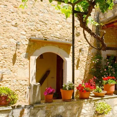 Arosmari Cottages Βάμος